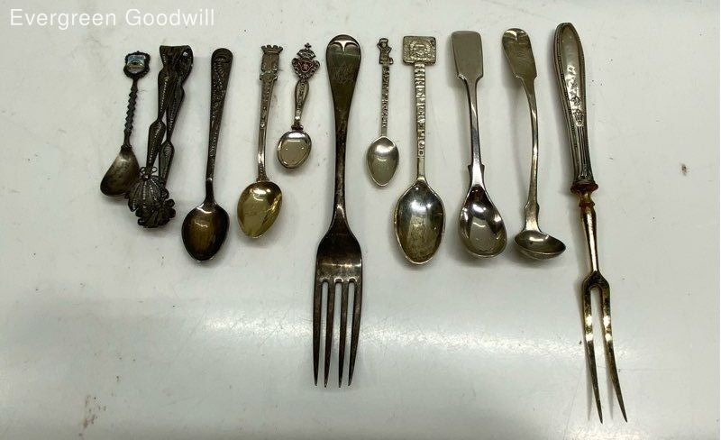 Mixed Lot of Spoons and Forks 207 Grams