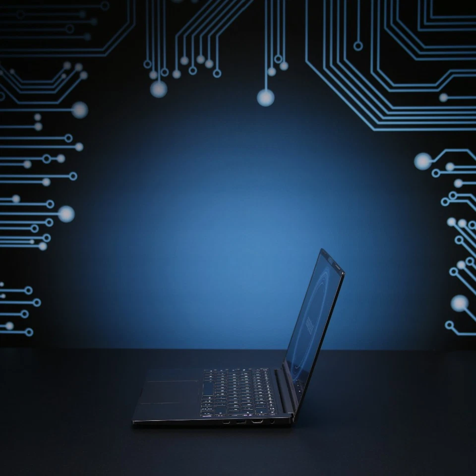 Schenker Vision 14 // Core i7-11370H, 32 GB RAM, 1 TB SSD - Bild 3 von 4