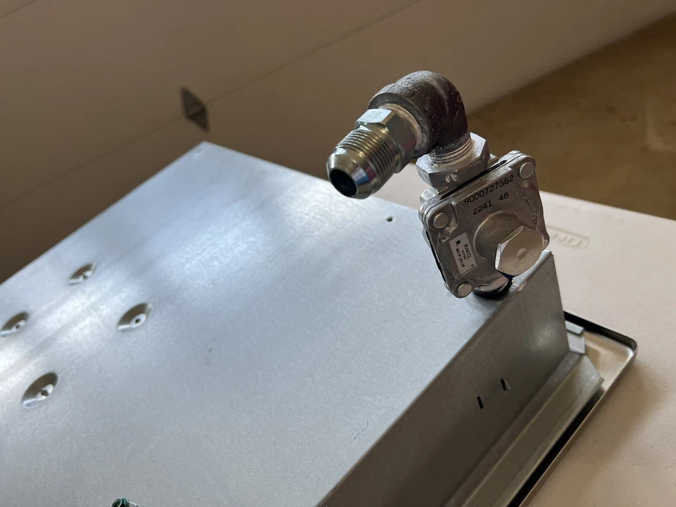 Bosch NGM5656UC/01 36” Estufa de 5 quemadores de gas natural inoxidable Foto 4 de 4