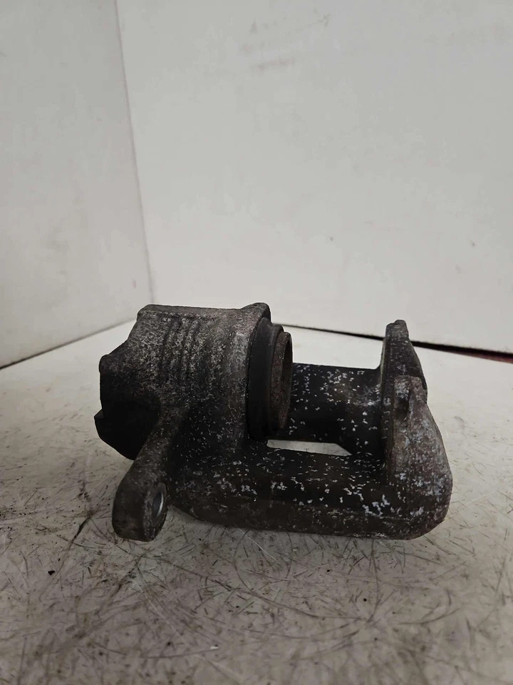 05-09 SAAB 9-7X ASCENDER Pinza trasera derecha y soporte lado pasajero Rh OEM Foto 4 de 4