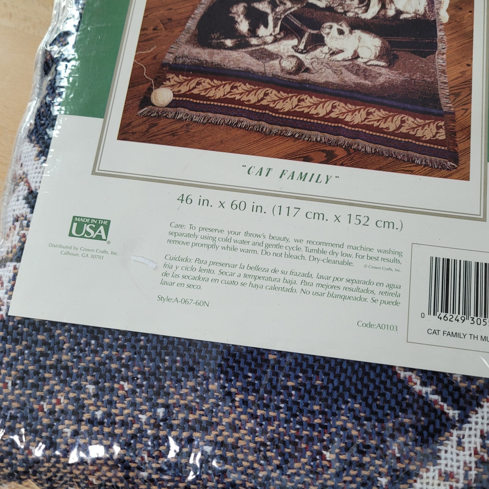 Crown Crafts CAT FAMILY Blanket 46X60 Jacquard Woven Throw Blanket NEW NEW A++