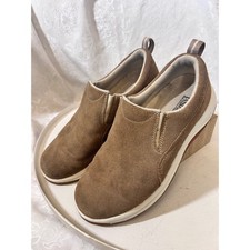 Lands End Womens Suede Slip On Shoes Tan Brown Loafers 22638 Size 7.5 M