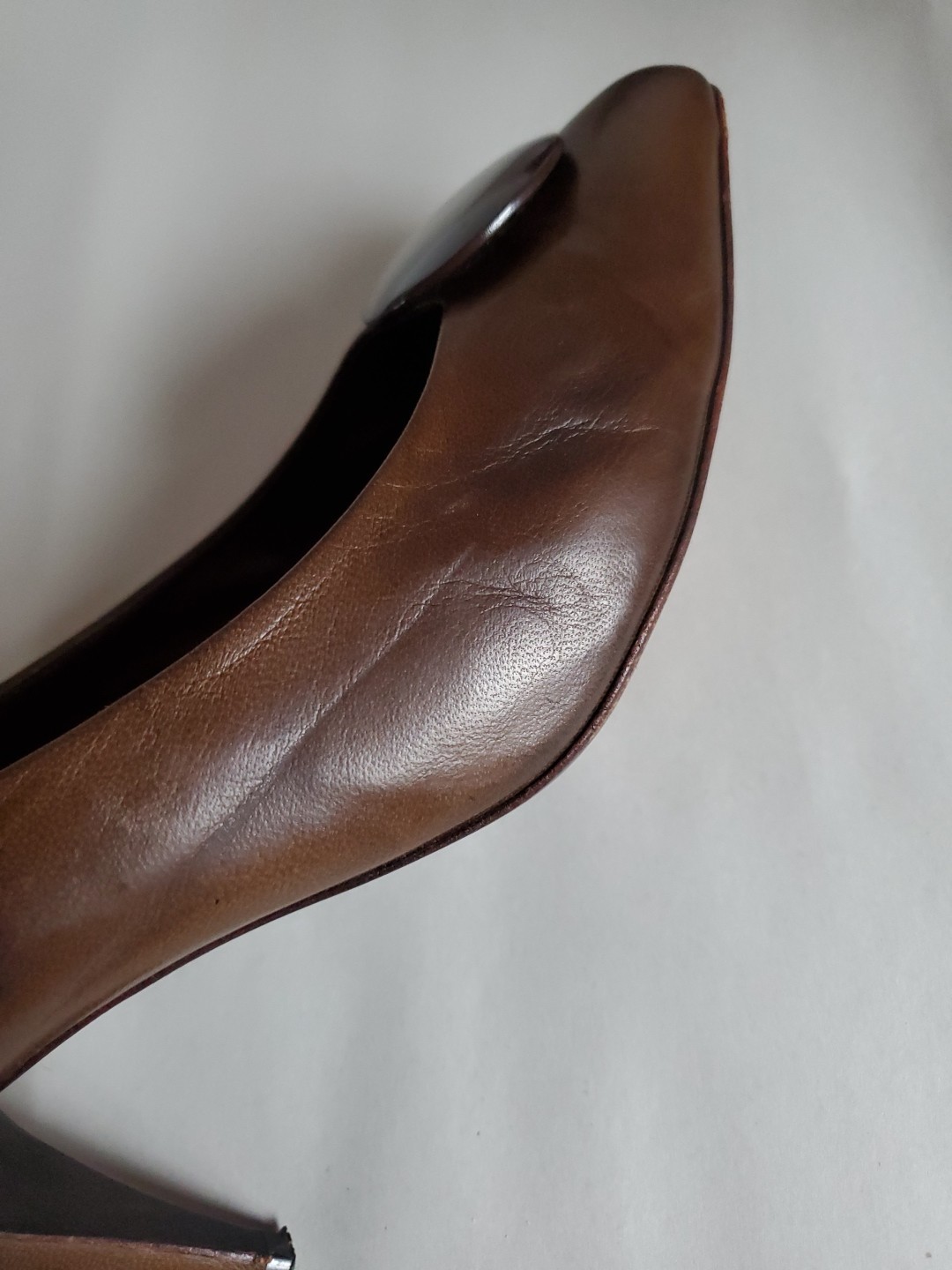 Vintage La Marca Size 8.5 B Brown Pumps Round Button Embellishment High Heels image 3