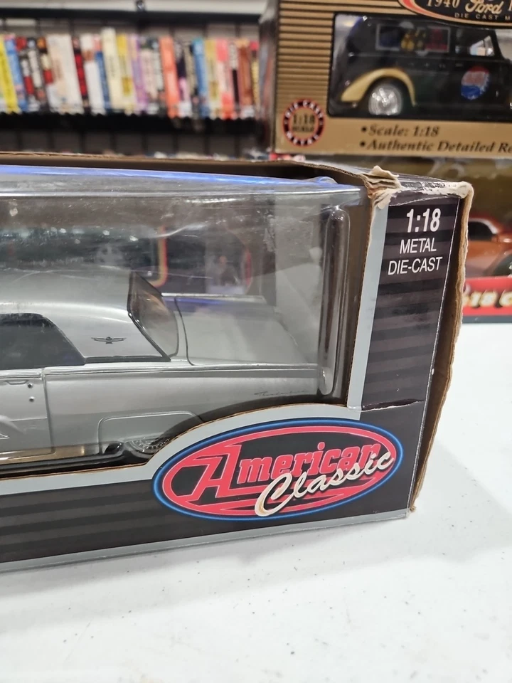 Ford Thunderbird 1963 Anson Classics Collectibles American Muscle 1:18 Diecast - Image 3 of 4