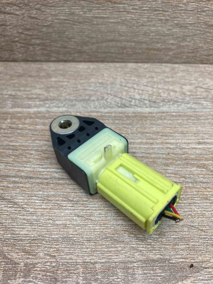 89831 30020 AE WITH PLUG deployment crash/impact sensor Fits for Toyota Prius ( - Image 3 of 4