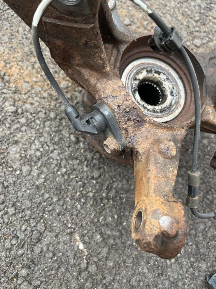 #164. FRONT DRIVER SPINDLE KNUCKLE FOR TOYOTA COROLLA 2010-2013 - Image 2 of 4