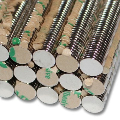 10 flache NEODYM Magnet Scheiben selbstklebend D8x1 mm N45 Supermagnete 400 G
