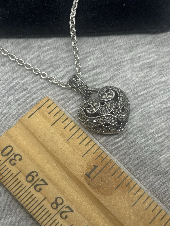 Judith Jack 纯银 Marcasites 心形吊坠 16 英寸链式项链 带袋子 — 第 2/4 张图片