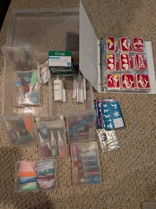 Huge Glitter Tattoo Kit With Over 1000 Stencils + 48 Bottles Of Glitter