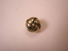 Knot or Bow Vintage Gold Tone Tie Tack Lapel Pin simple plain quality z98