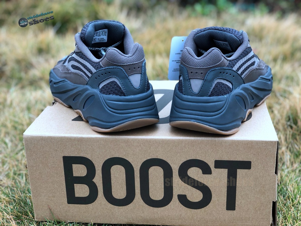 brown gray Yeezy Boost 700 V2 “Static” EG6860 Sports shoes brown gray Yeezy Boost 700 V2 “Static” EG6860 Sports shoes