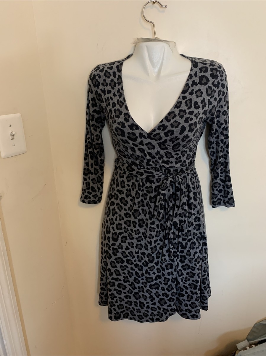 Mama Maternity H & M Faux Wrap Animal Print Dress Size Small Mama Maternity H & M Faux Wrap Animal Print Dress Size Small