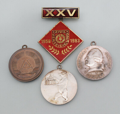 Finanzwesen Lessing-Med. Konvolut 4 Medaillen/Abzeichen DDR 9190030-d u.a.