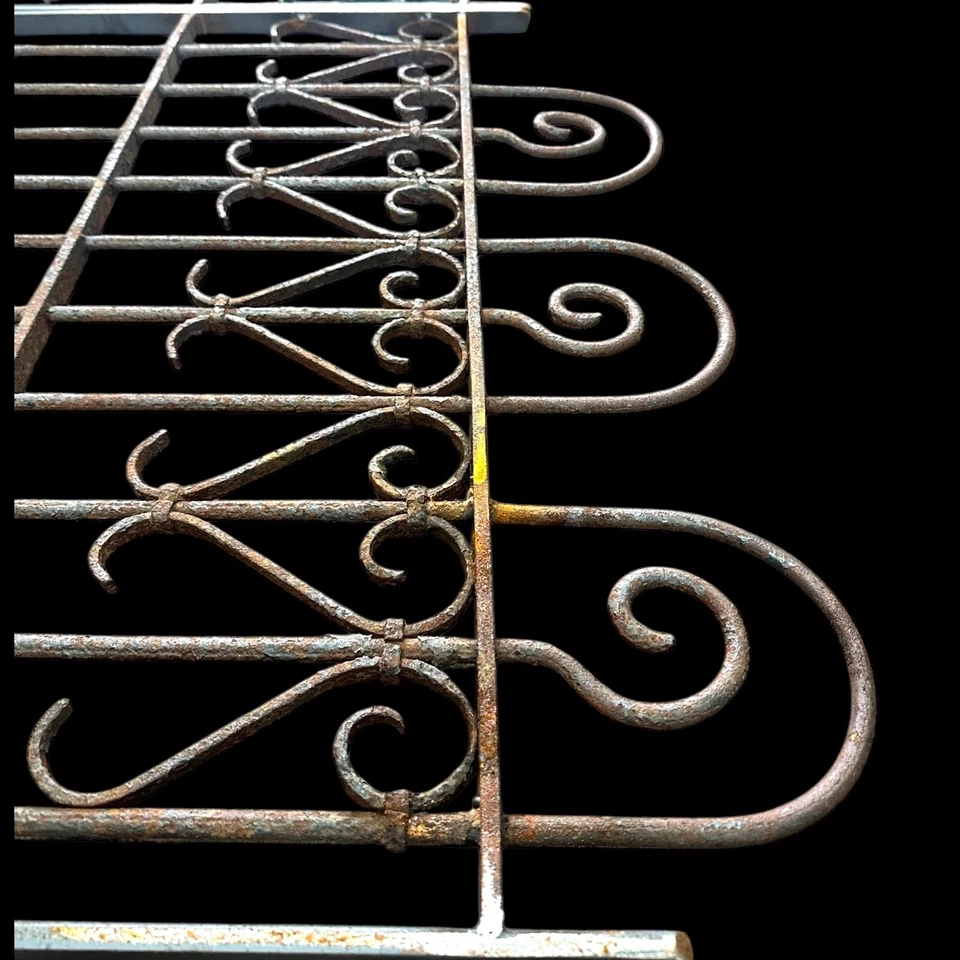 Antigua puerta doble de hierro forjado GA20004 Foto 3 de 4