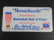 Dave DeBusschere Signed Naismith HOF License Plate Auto PSA/DNA AK25018