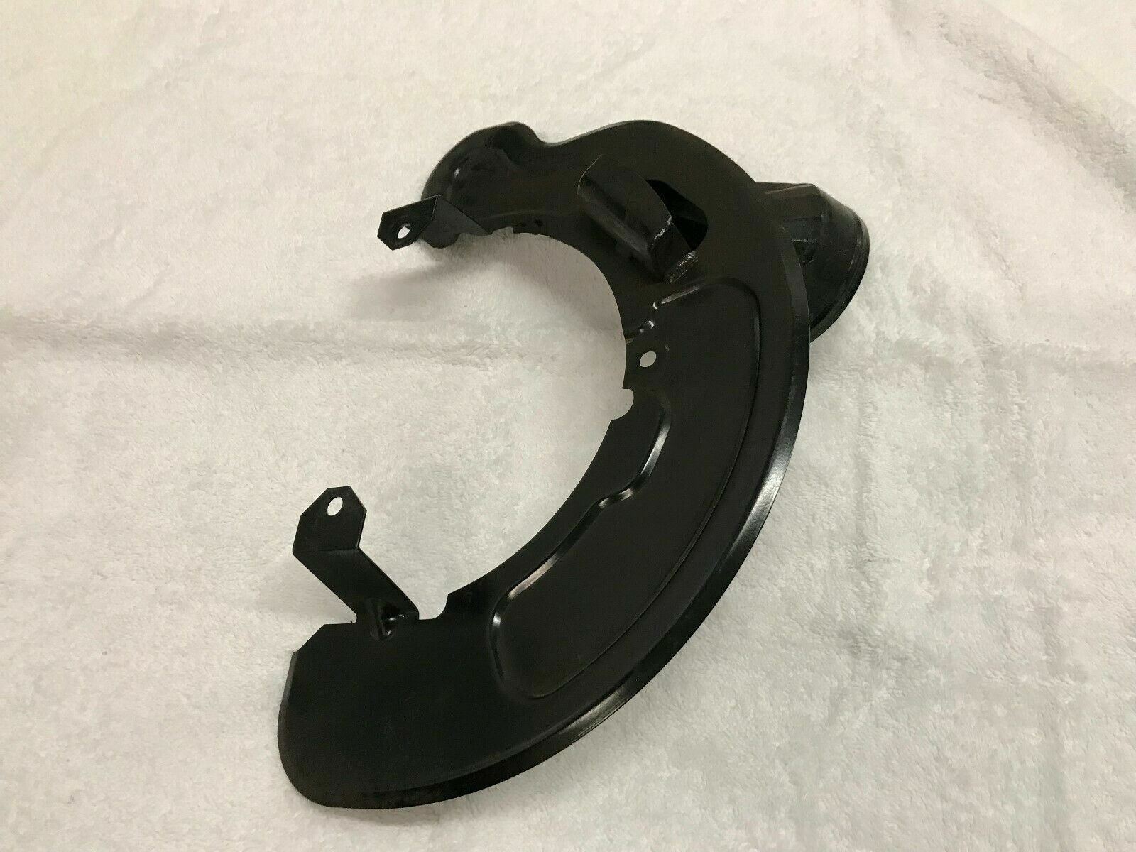 LAMBORGHINI MURCIELAGO LP640 PASSENGER RIGHT BRAKE SHIELD COVER OEM 410407722C
