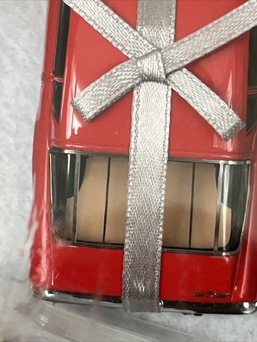 RARE GHIA 230S 1/43 CAR MODEL IN RED BY MATRIX MODELS - GIFT VERSION. - Picture 8 of 11