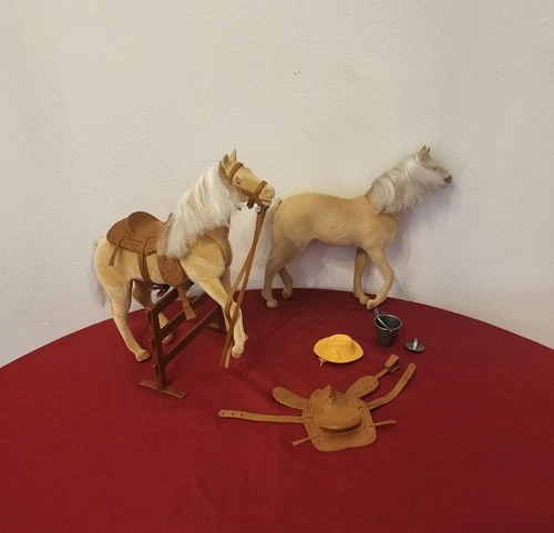 Vintage 1975 Dusty Doll's Horse "Nugget" The Golden Palomino (2)