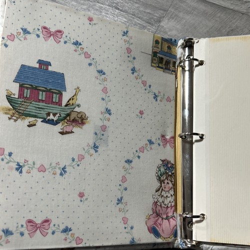 Vintage handgefertigt Grannycore Cottagecore Baby gepolsterte Stoffmappe Fotoalbum - Bild 2 von 5
