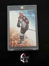 1998-99 Joe Sakic In The Game Be A Player Auto #37 Colorado Avalanche Upper Deck