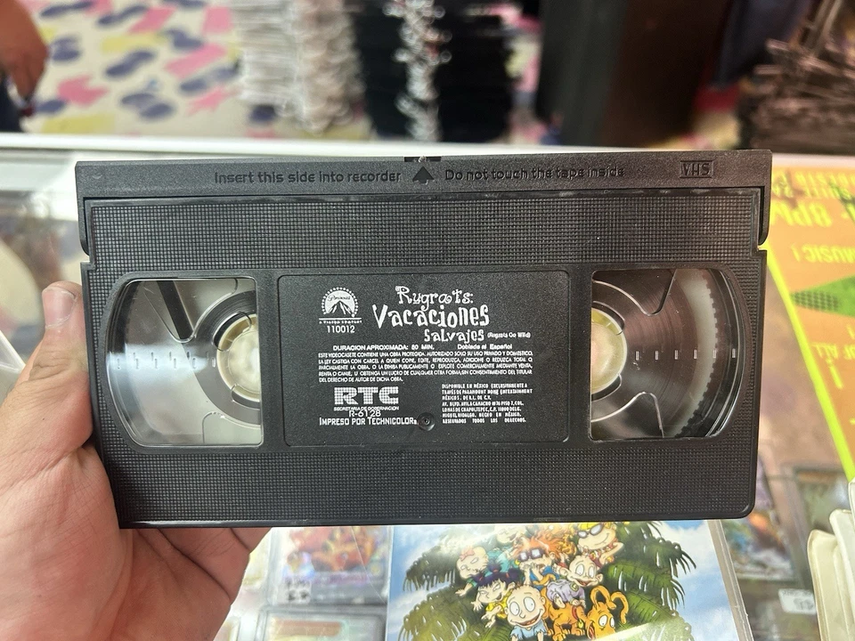 NICKELODEON  RUGRATS GO WILD [SPANISH] VHS MOVIE 80 MINUTOS 2003 - Image 4 of 4