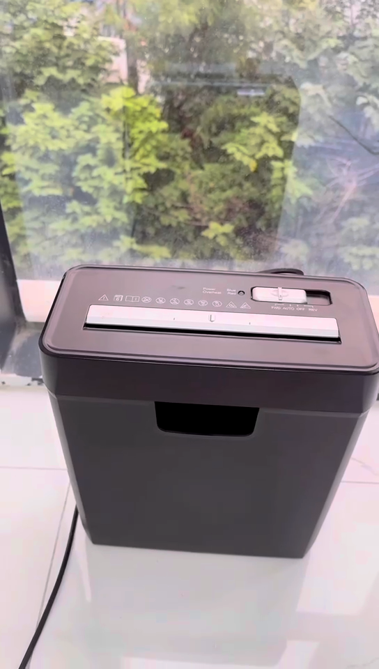 Home Office Paper Shredder, 6-Sheet Strip Cut Credit Card CD Shredder w ...