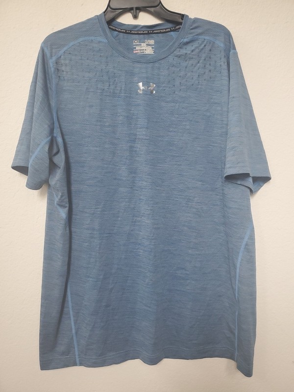 Under Armour Heatgear Fitted Activewear Shirt Men's Size XL Blue