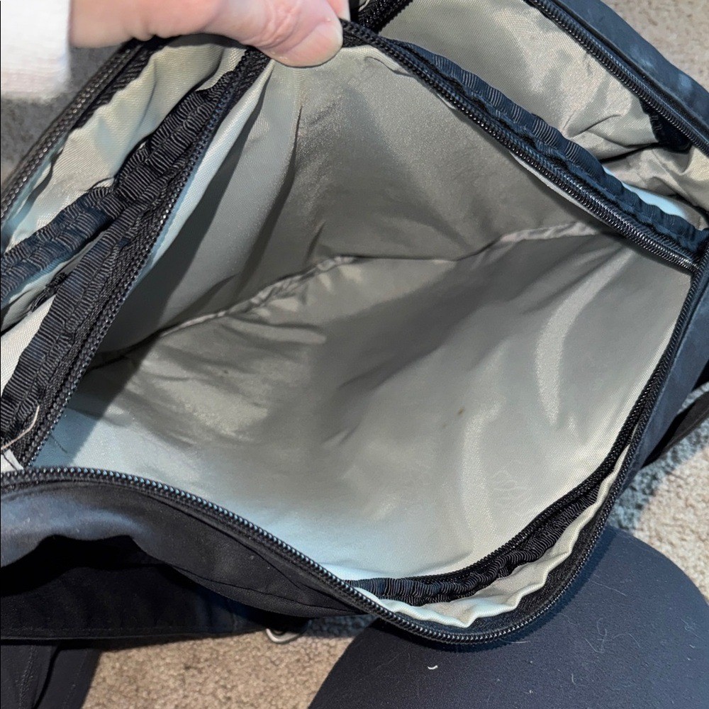 Stylish Black Ameri bag sling bag - image 9