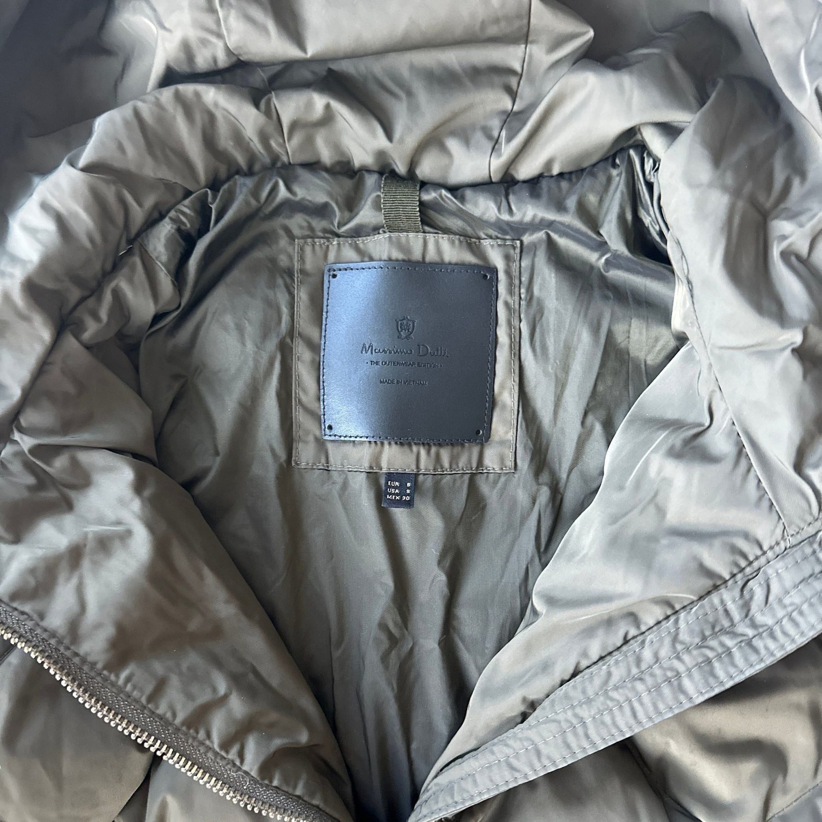 Short water-repellent puffer jacket · dark green · Coats thumbnail 4