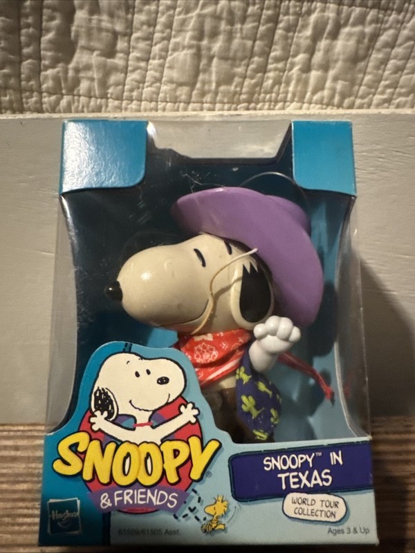 Snoopy And Friends Snoopy In Texas World Tour Collection