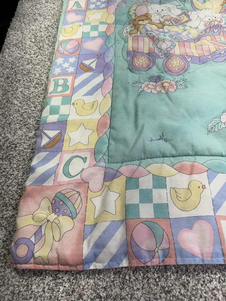 Manta reversible vintage para bebé ABC oso de peluche pato conejito decoración infantil años 90 Foto 4 de 4