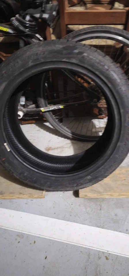 Neumático Pirelli PZero Nero All Season 245/45ZR19 Foto 3 de 3