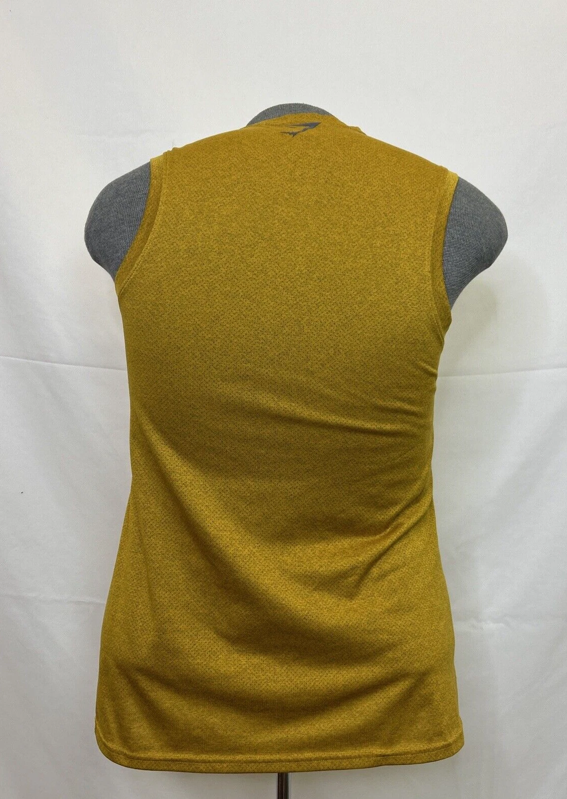 gymshark sleeveless athletic charity tank-top