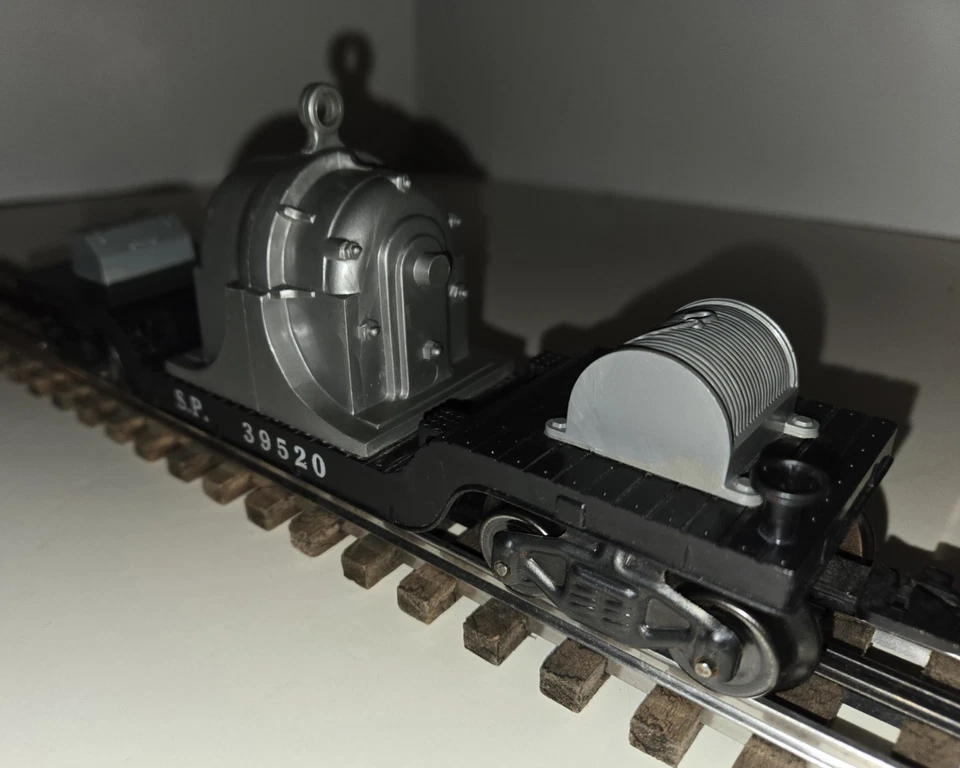 Marx S.P.  Southern Pacific 39520 Generator Car Type G Trucks Plastic Tilt - Image 4 of 4
