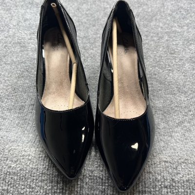 #ad Clarks Carlita Cove Black Patent Pump Heels Sz 8— User Condition $19.99