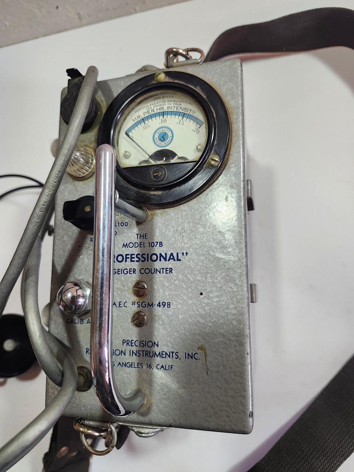 Precision Radiation Instruments Inc. Model 107B Professional Geiger Counter