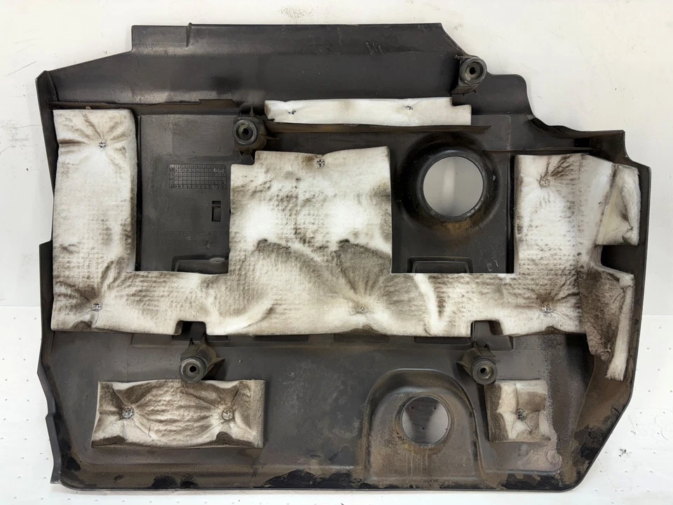 Cubierta superior del motor Toyota Corolla 2009-2013 1,8 L negra OEM Foto 2 de 4