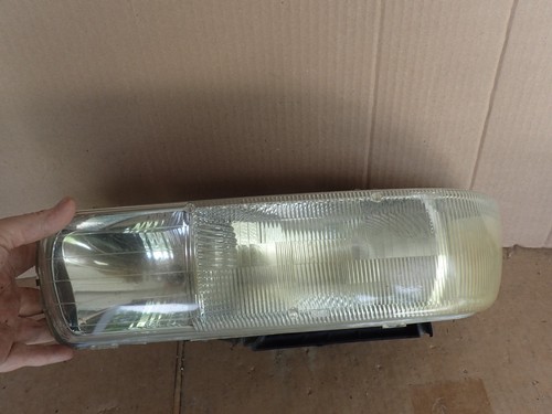 1999-02 Chevy Silverado Truck Suburban RH Headlight OEM 16524538