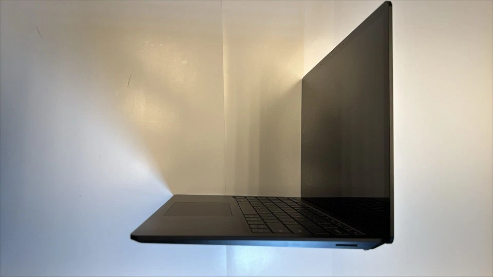 Microsoft Surface Laptop i7 16GB 512GB SSD No OS 5F1-00001 - Image 4 of 4