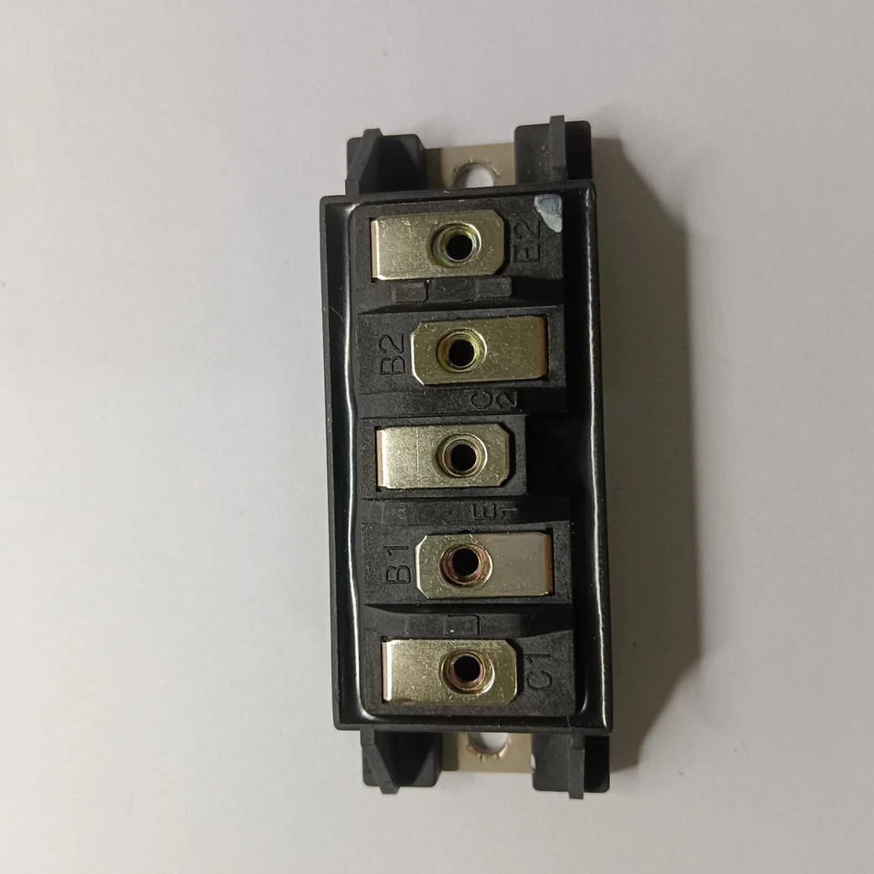 Toshiba MG100G2CL1 Puerta Aislada Transistor Bipolar IGBT 100A 450V Lote de 2 Foto 3 de 4