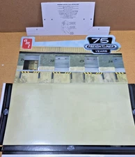AMT  White Freightliner 1/25 scale 75th Anniversary Diorama Model Kit Parts