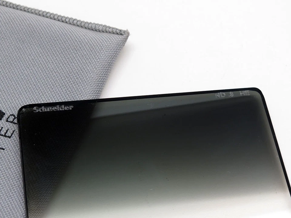 Schneider B+W 4x4" graduated ND 0.9 neutral density hard edge grad HE filter - Image 2 of 3
