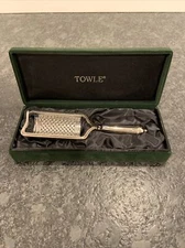 Towle Silverplate Cheese Grater in Green Velveteen Presentation Box NEW