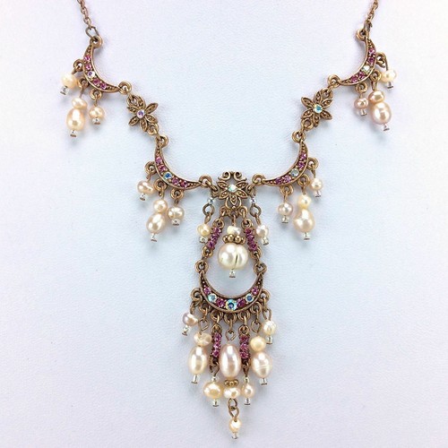 Conjunto Collar Pendientes Color Oro Rosa Filigrana Estrás Semilla Perlas Disfraz - Imagen 10 de 12