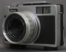 RICOH RICOHMATIC 126 VINTAGE FILM CAMERA RIKENON F2.8 35mm JAPAN Clean Works 