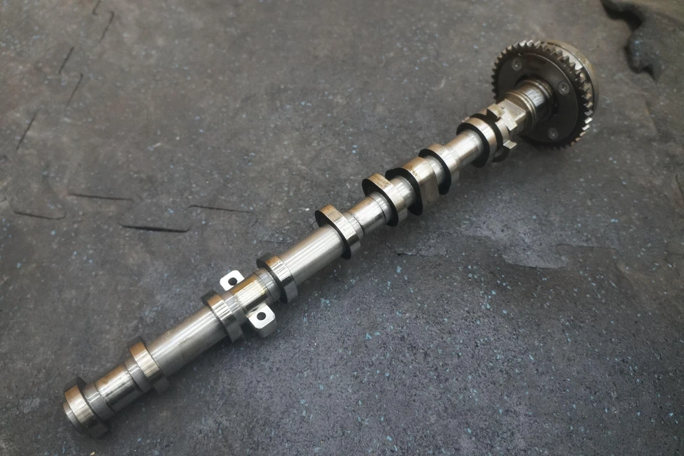 Left Engine Cylinder Head Exhaust Camshaft 4.4l 11318600431 Bmw 750i G12 2016-19 - Image 2 of 4