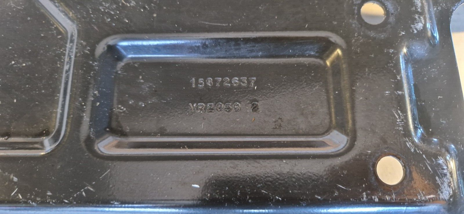 GM 15872637 Battery Tray 15185456 07-14 Silverado Sierra for sale 