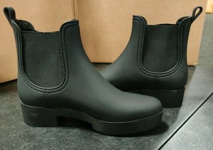 hydra platform waterproof chelsea boot