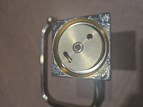 Newport Brass 19-27/01 Open Towel/Tissue Holder Forever Brass - Picture 3 of 6