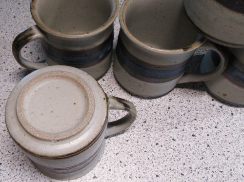 Set 5 Vintage Otagiri Horizon Stoneware 3 5/8" Coffee Mugs w/ Blue Brown Stripes - Picture 2 of 2